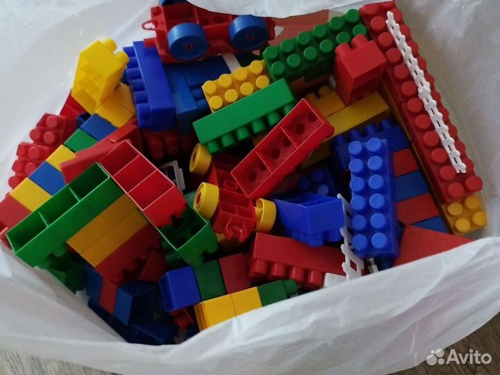 Развивающие игрушки конструктор пакетом