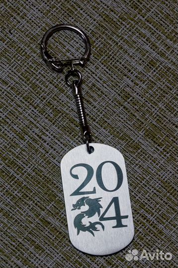 Гравировка на жетонах