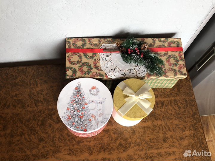 Коробка для новогодних подарков