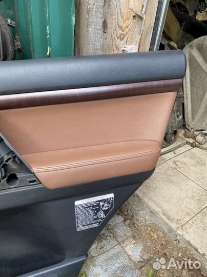 Обшивка двери задняя Land Cruiser 200 Brownstone