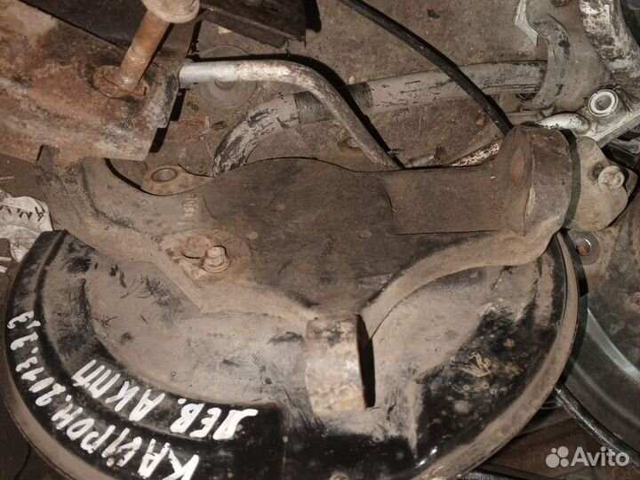 Передняя ступица саненг Кайрон 2.3ат задний привод