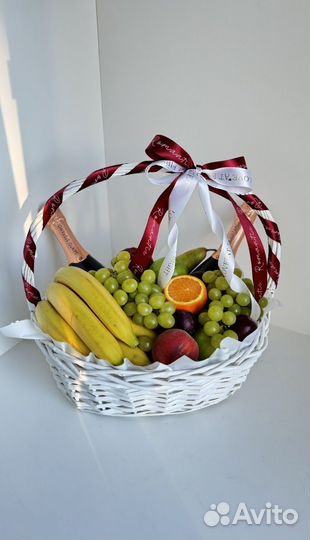 Фруктовая корзина подарок