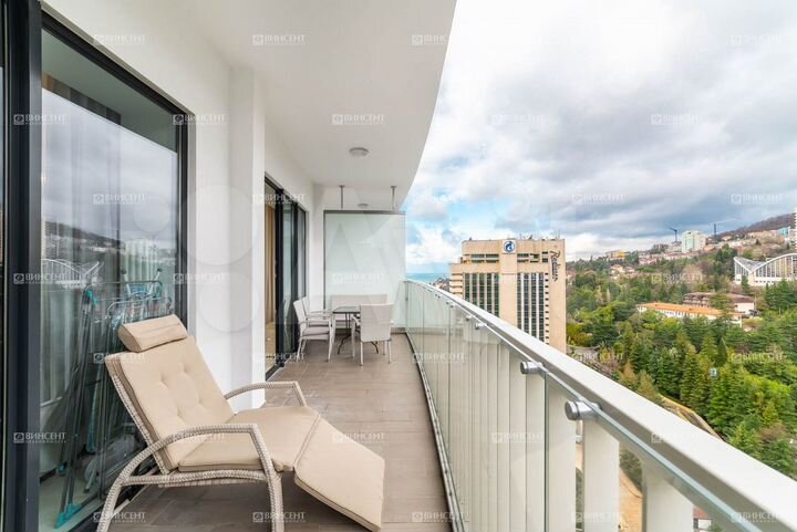 3-к. квартира, 100 м², 14/24 эт.