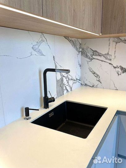 Кухонный гарнитур угловой