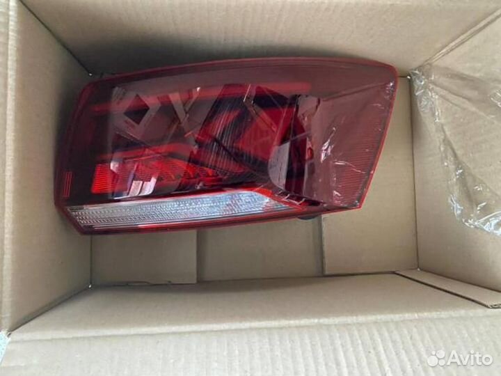 Фонарьзадний 2GL945096