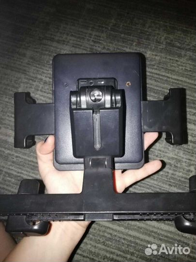 Держатель планшета автомобильный