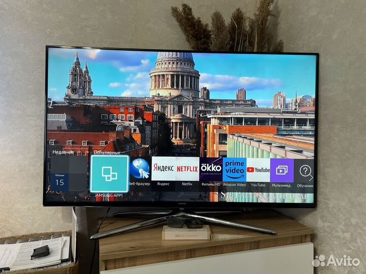 Большой Samsung SMART tv 3D