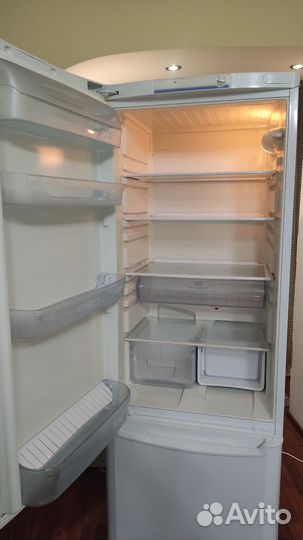 Холодильник indesit