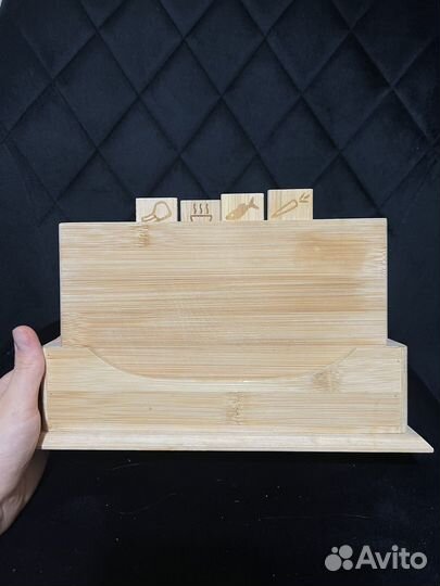 Набор разделочных досок на подставке