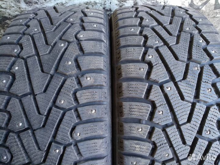 Pirelli Ice Zero 245/40 R18 и 225/45 R18 97H