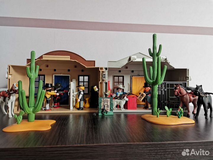 Playmobil Western 4398 + 5251 банк и офис шерифа