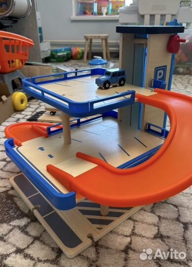 Деревянная парковка