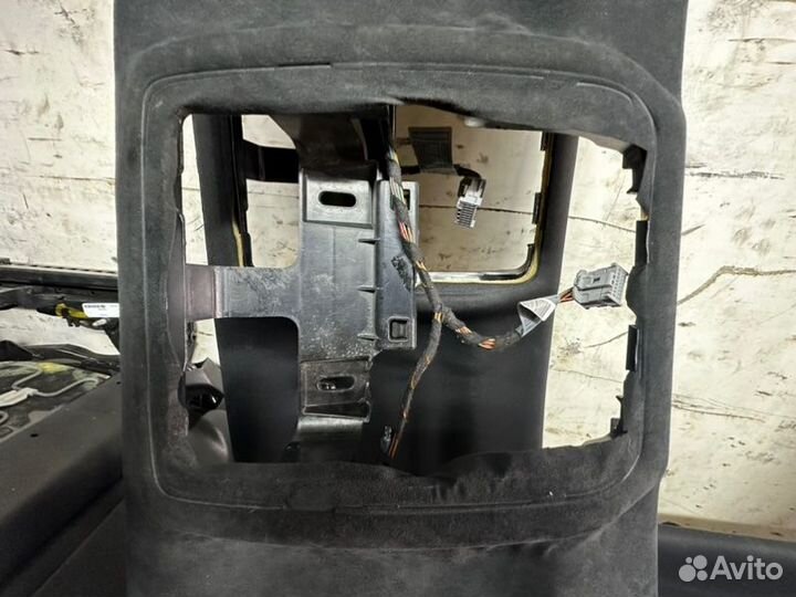 Черный потолок Bmw X6M E71 S63 4.4I 2013