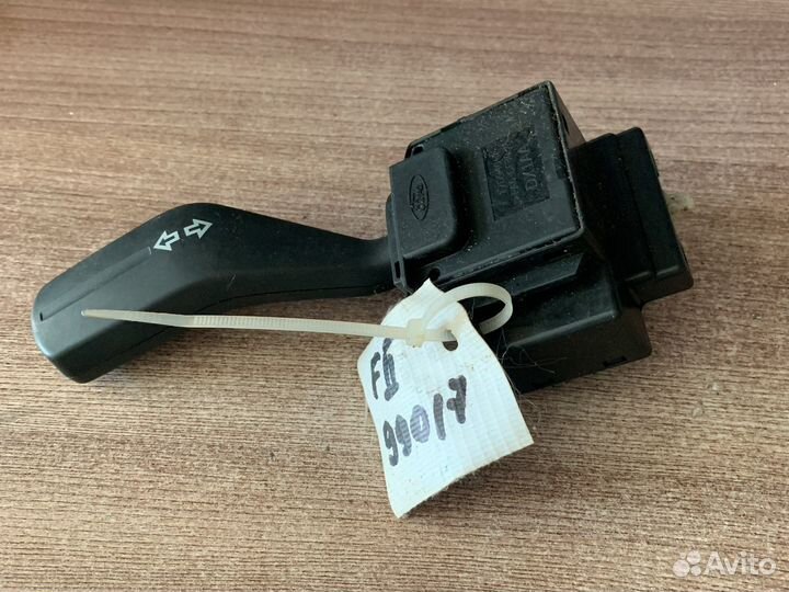 Переключатель повротов Фокус 2 1362587