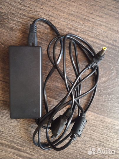 Адаптер универсальный 12V - 5A