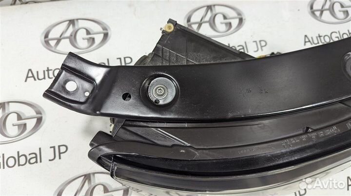 Фара правая Volkswagen Tiguan