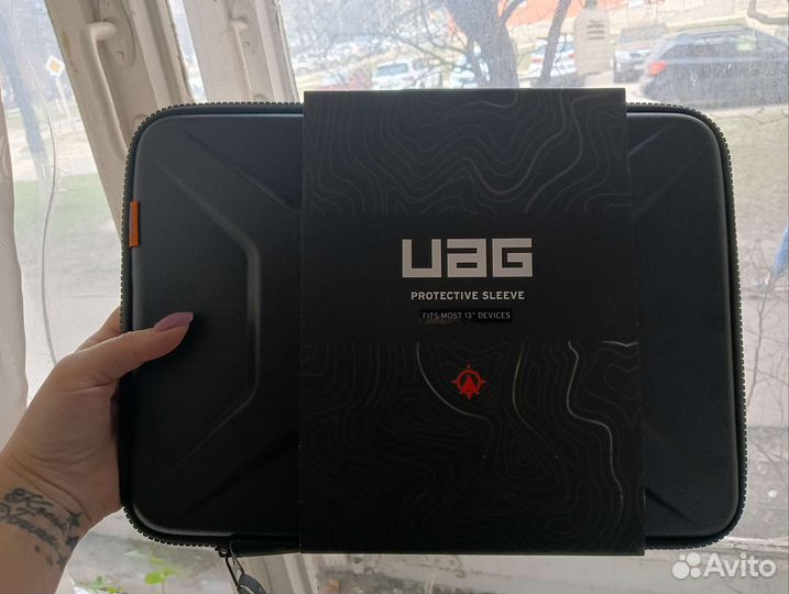 Чехол-папка UAG Medium Sleeve для ноутбуков 13-14