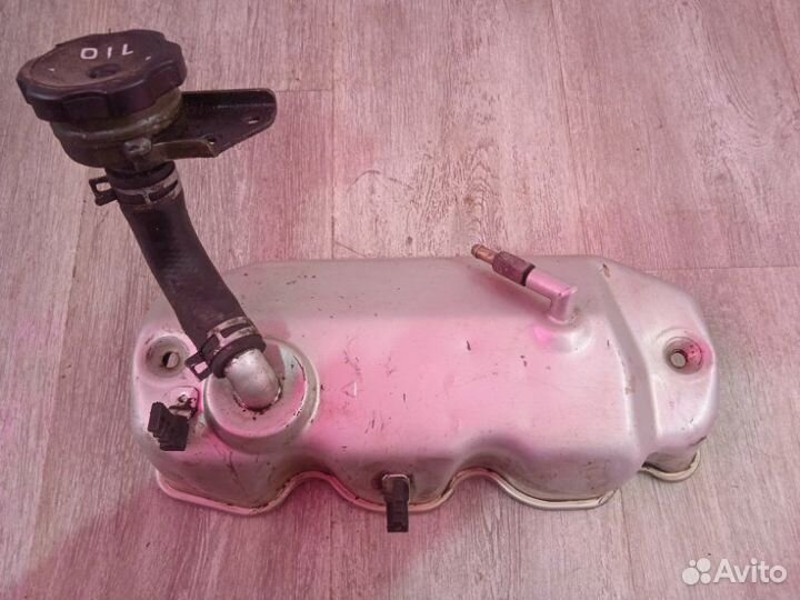 Крышка головки блока Mitsubishi Pajero L141G 6G72