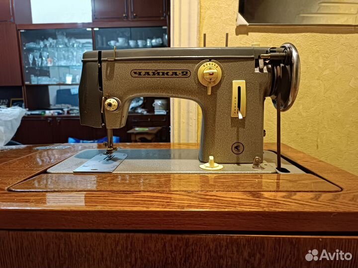 Швейная машинка чайка 2