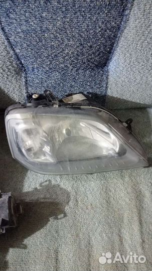 Передняя фара рено логан