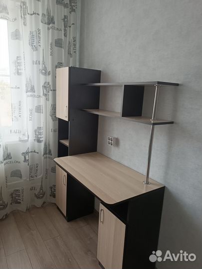 Продам письменный стол