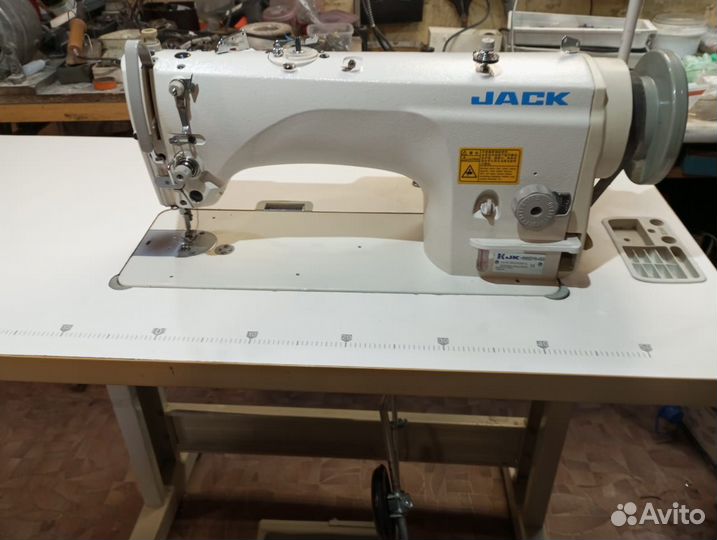 Швейная машина jack