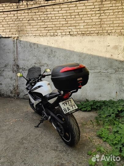 Yamaha XJ6 (FZ6R) Diversion