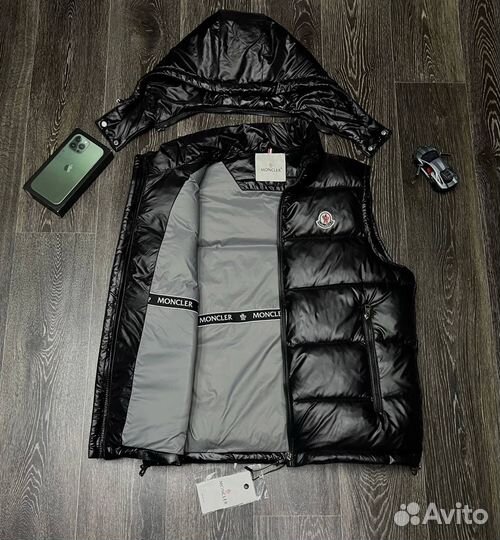 Жилет Moncler