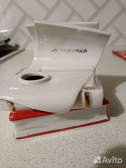 Чернильница лфз фарфоровая статуэтка