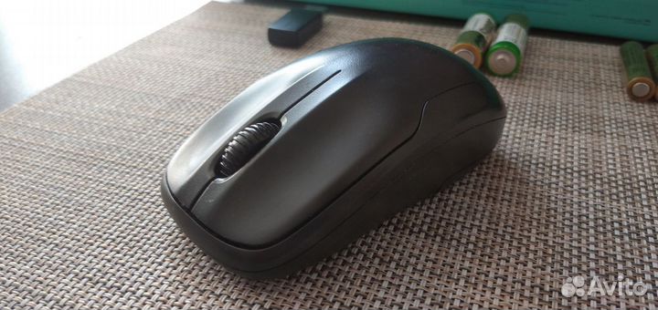 Logitech MK220 комплект (мышь + клавиатура)