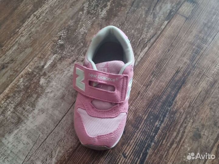 Кроссовки new balance для девочки