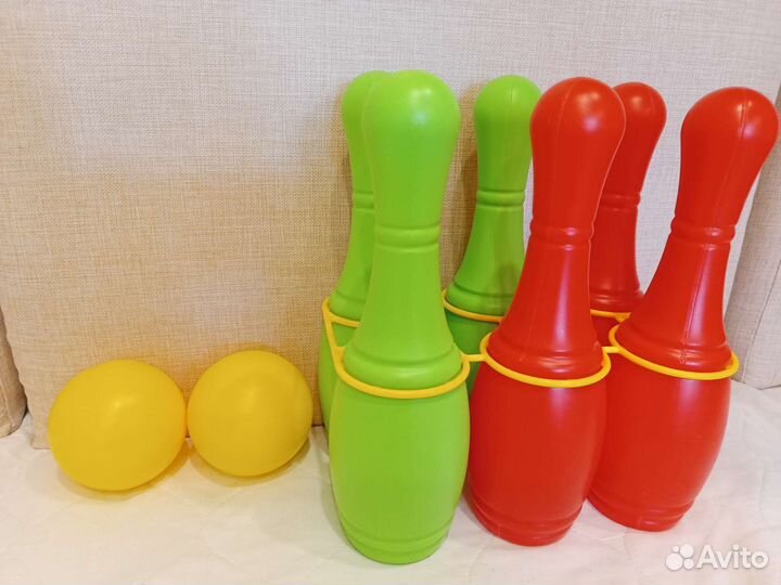 Детские кегли 6 штук+ 2 шара