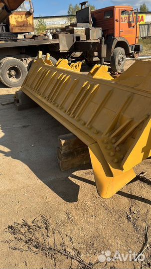 Cat D9R отвал