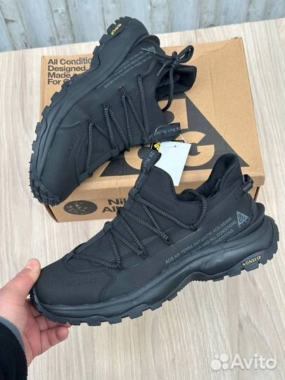 Кроссовки nike acg