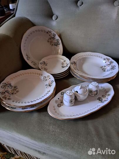 Столовый сервиз Рижского фз из17 предметов на 4 п