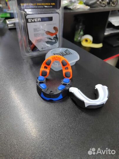 Капа боксёрская Everlast