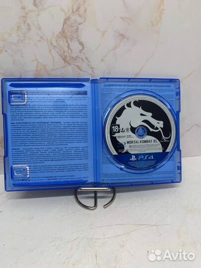 Диск PlayStation 4 Mortal Kombat XL