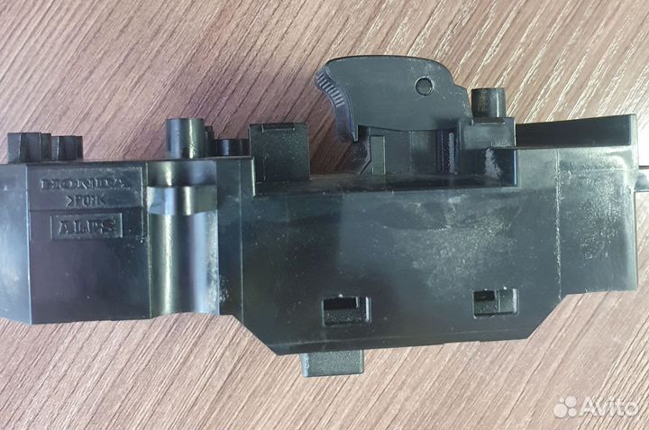 Кнопка стеклоподъемника на honda везел