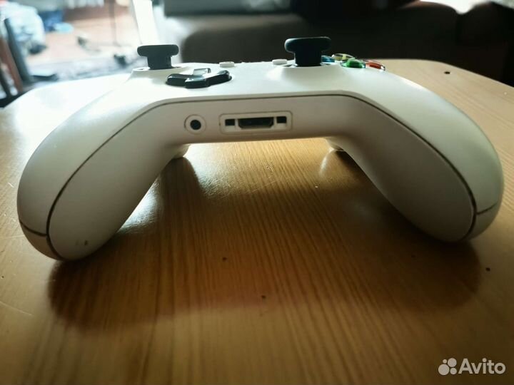 Геймпад на Xbox One s