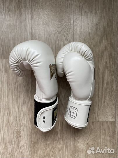Перчатки боксёрские Reyvel 10 унц