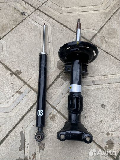 Стойка амортизатора mercedes w204