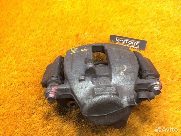 Суппорт передний левый Mercedes-Benz C-Class W203