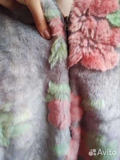 Пушистая кофта женская