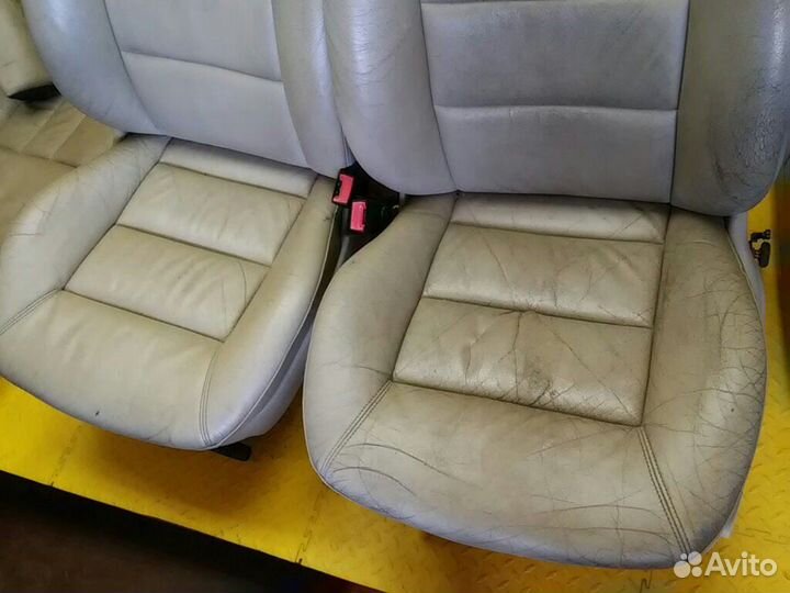 Сиденья (комплект) A6 (C5) 518145