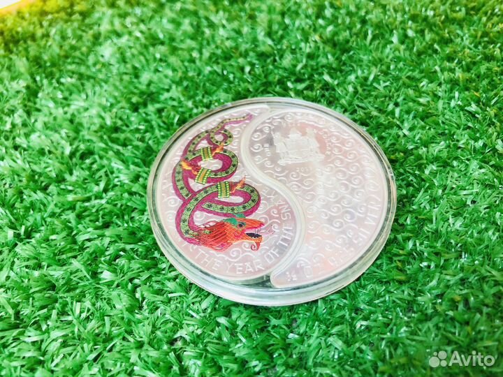 Z.13539 Монета серебро год змеи 1 доллар