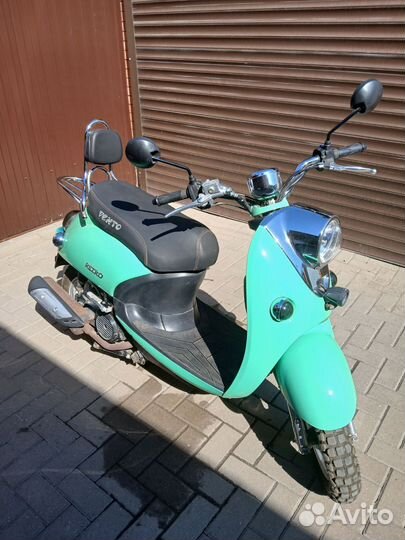 Скутер венто ретро