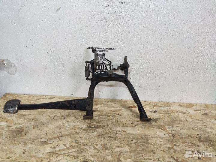 Suzuki Burgman 650 центральная подножка