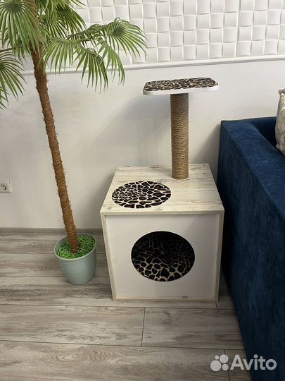 Домик для кошки с когтеточкой