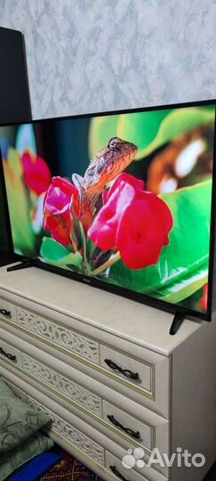 Телик 140см samsung 4K SMART UE55TU7002U Wi-fi