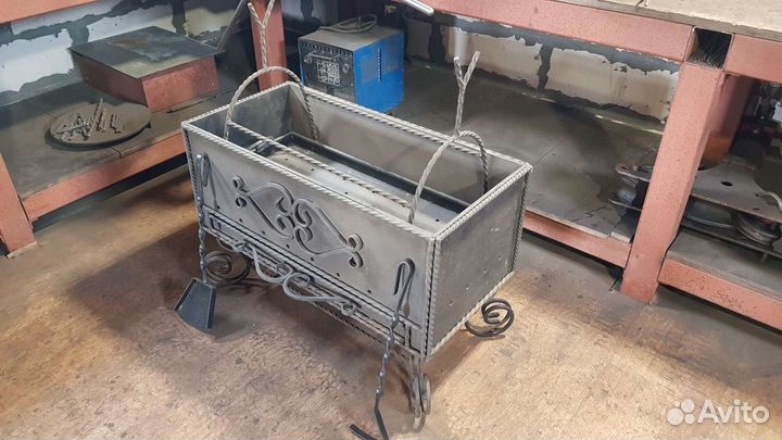 Кованый мангал